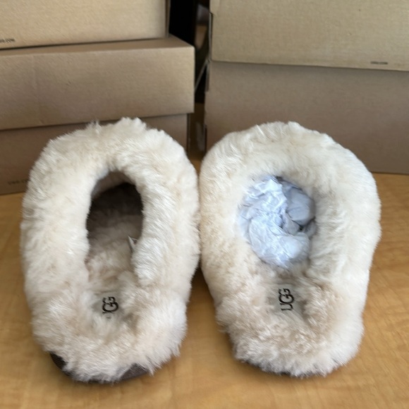 Ugg Women’s Scuffette ll Slipper - Picture 2 of 7